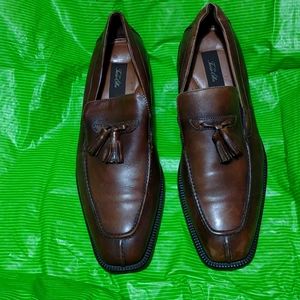 Men's great condition sz 12m slipons